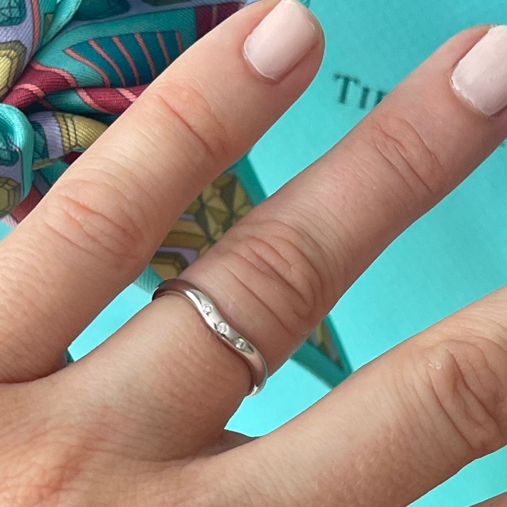 Tiffany & Co. Elsa Peretti Wedding Band in White Gold Diamonds 4.5 NEW $1,300 - Picture 5 of 14